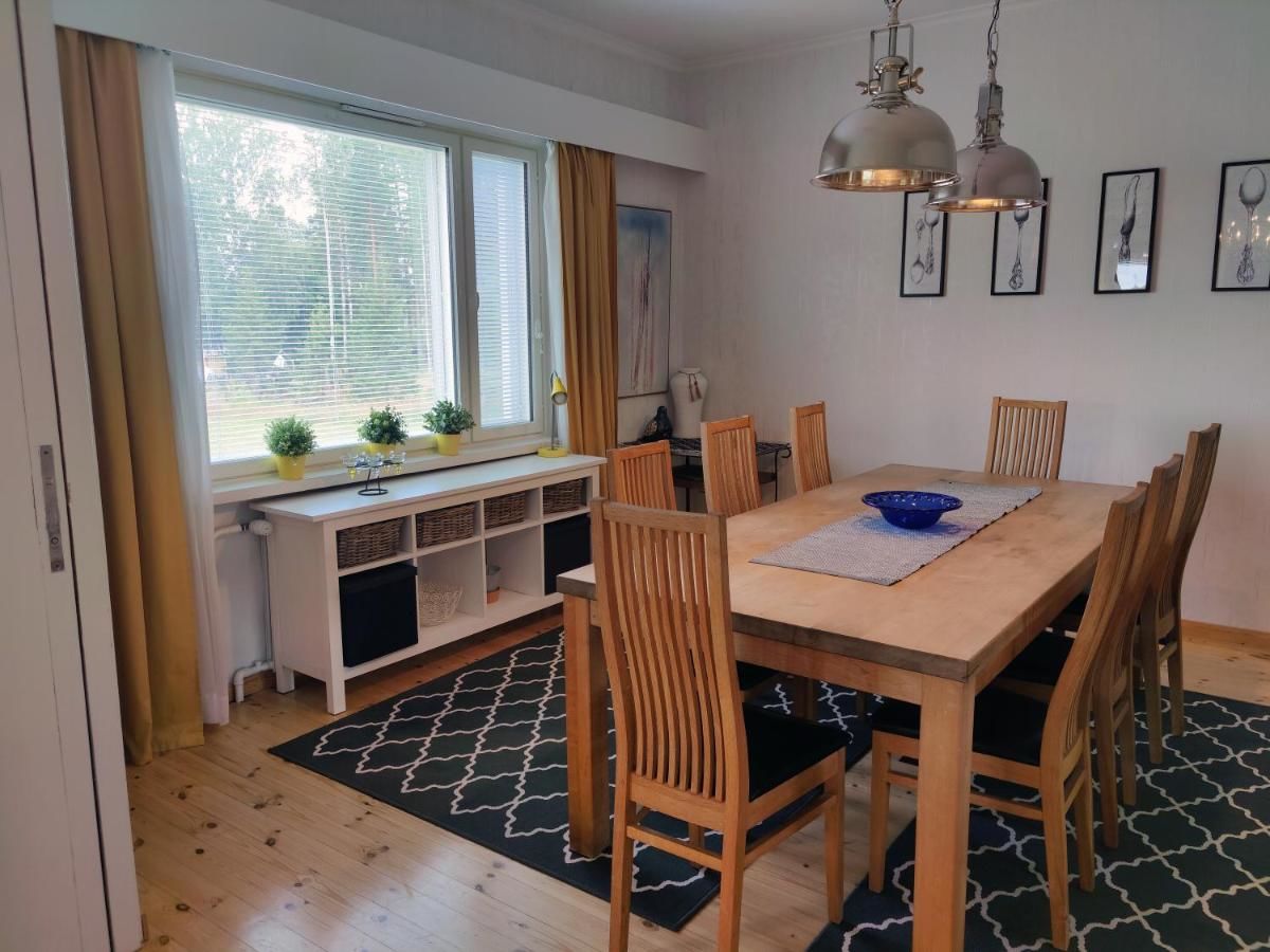 Отели типа «постель и завтрак» Villa Klubiranta A Halli